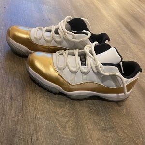 Jordan’s 11s low